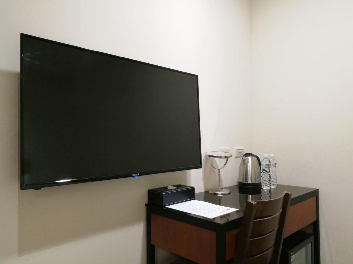 Hotel J Taoyuan Pingzhen Экстерьер фото