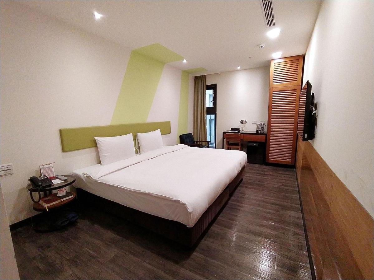 Hotel J Taoyuan Pingzhen Экстерьер фото