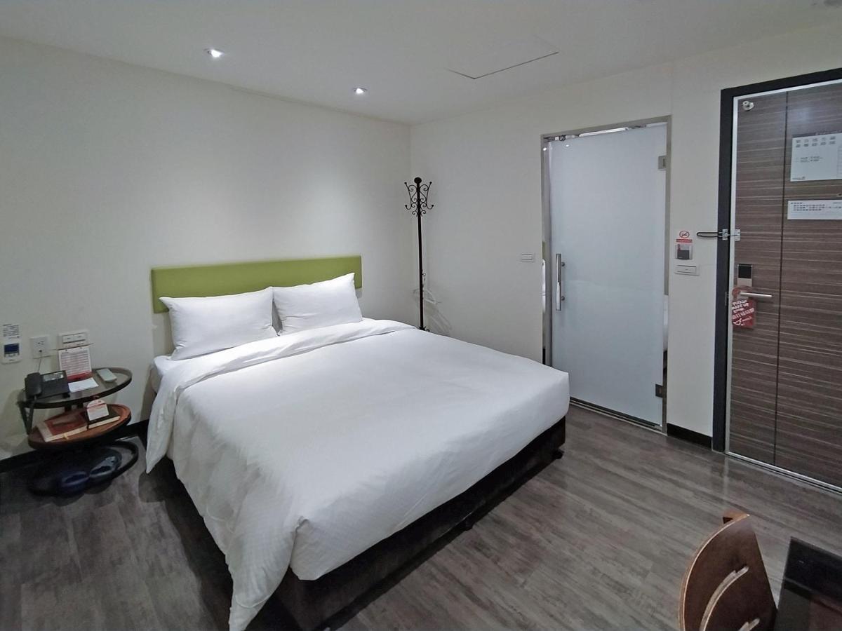 Hotel J Taoyuan Pingzhen Экстерьер фото