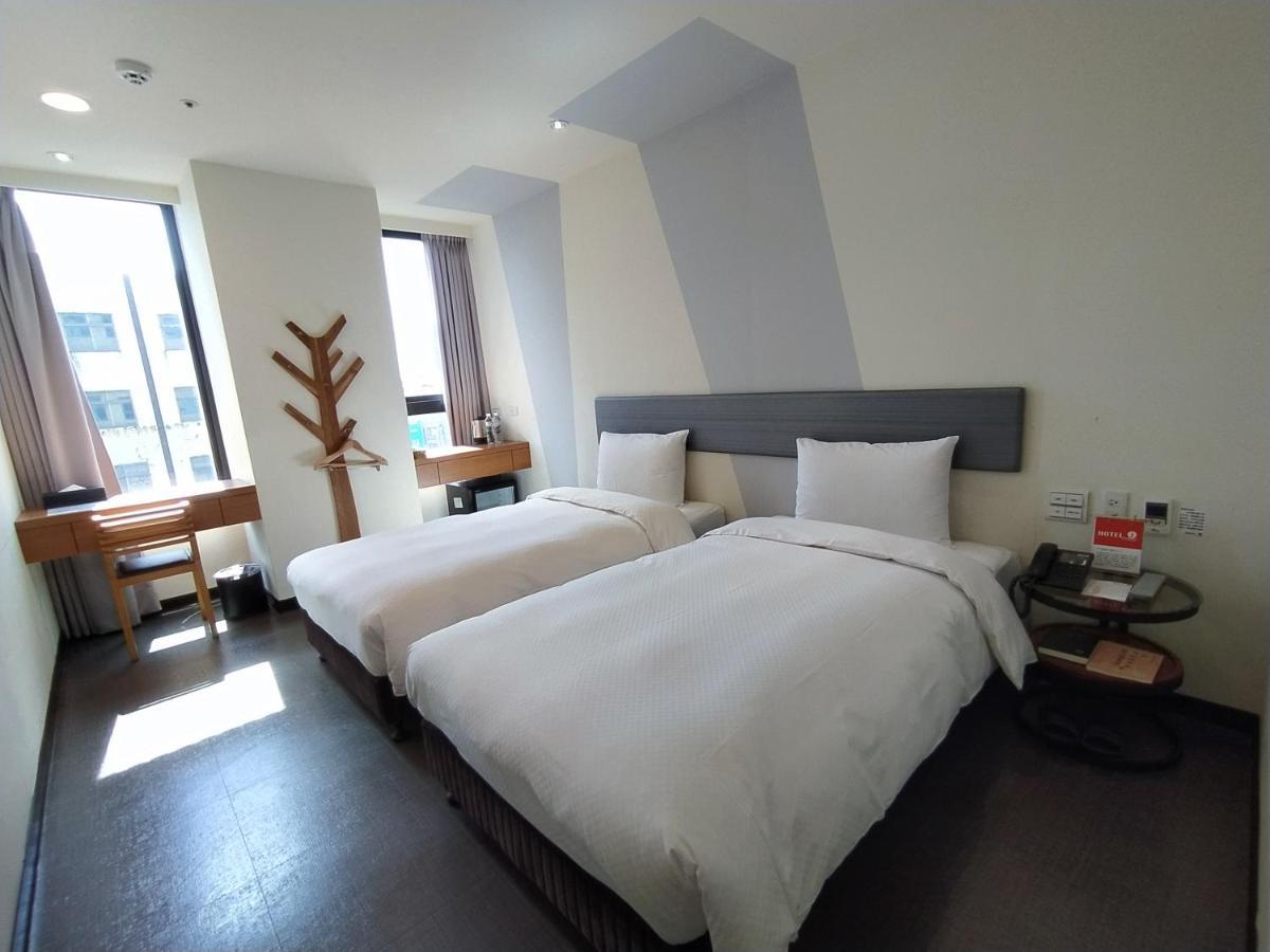 Hotel J Taoyuan Pingzhen Экстерьер фото