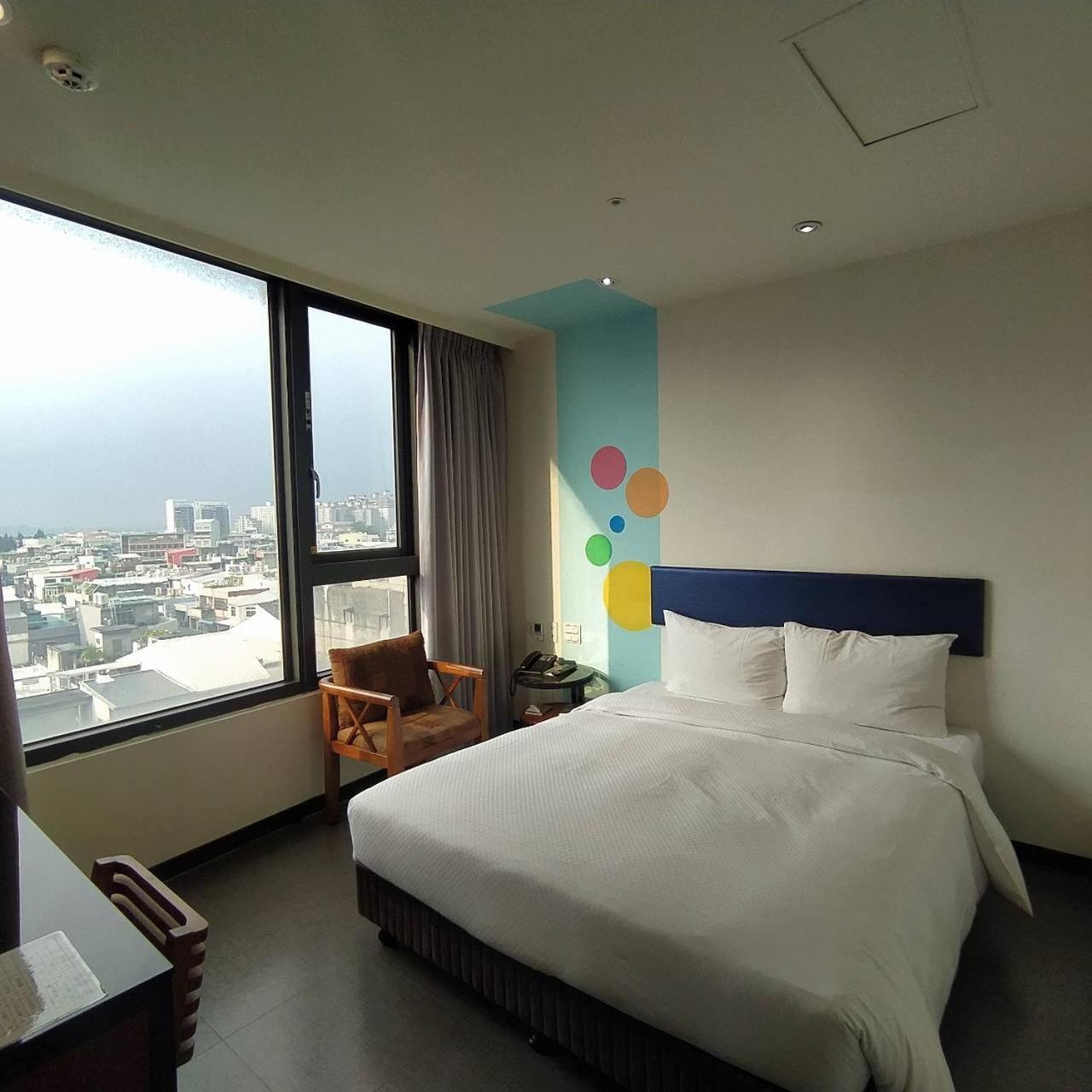 Hotel J Taoyuan Pingzhen Экстерьер фото