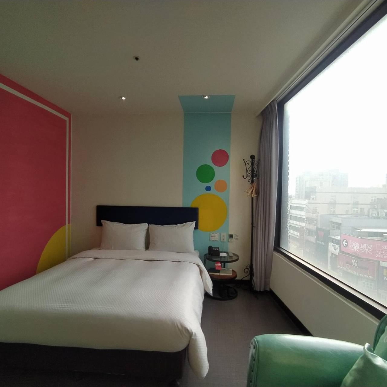 Hotel J Taoyuan Pingzhen Экстерьер фото
