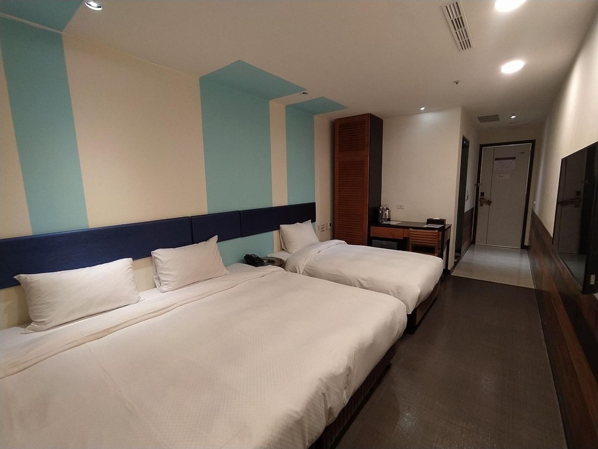 Hotel J Taoyuan Pingzhen Экстерьер фото